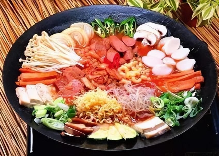 疫情寒冬中的希望之光,餐饮业何时重新开门迎客? 疫情寒冬中的希望之光,餐饮业何时重新开门迎客?