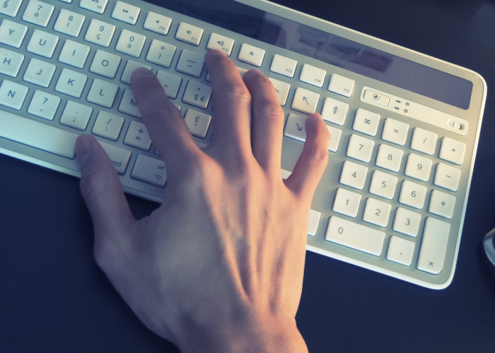 技术分享“爱上斗牌辅助软件”真的有挂 技术分享“爱上斗牌辅助软件”真的有挂