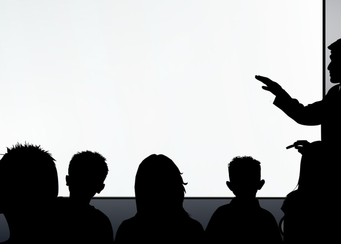 【中国疫情几年结束,中国疫情大概多久结束】