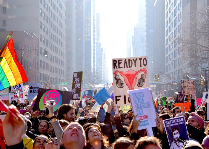 全球疫情反弹阴影下的美国大选,公共卫生危机如何重塑政治版图 全球疫情反弹阴影下的美国大选,公共卫生危机如何重塑政治版图