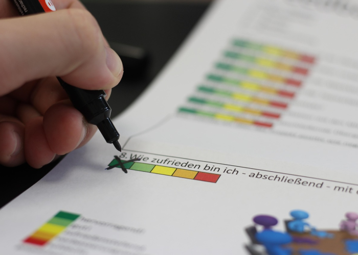 疫情何时结束？从科学预测到人类共同体的反思