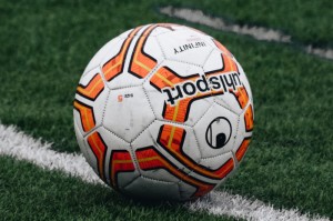 [分享]“阿拉游戏中心可以开挂吗”(原来确实是有挂)