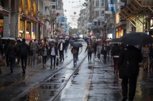 瑞丽疫情，边境线上的无声战役，何时拉响第一声警报？