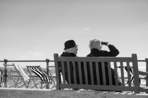 国门重开时，一场在不确定中寻找平衡的全球叙事