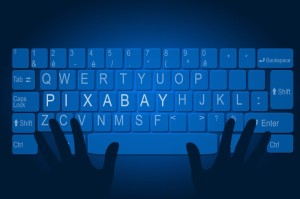 裂痕与微光，当2019年的冬天按下暂停键